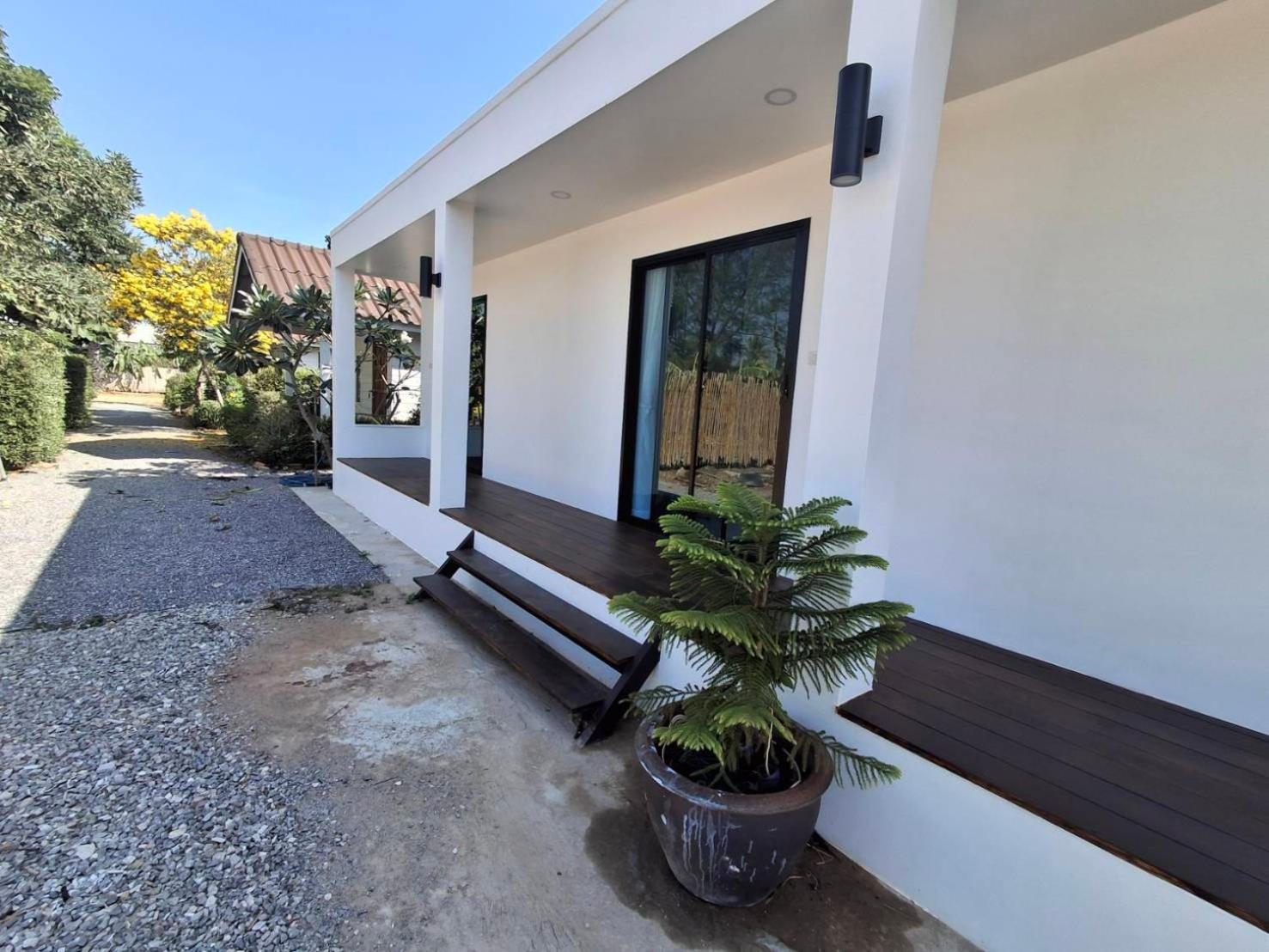Appartamento Homlomchomsuan หอมลมชมสวน Ban Mai  Esterno foto