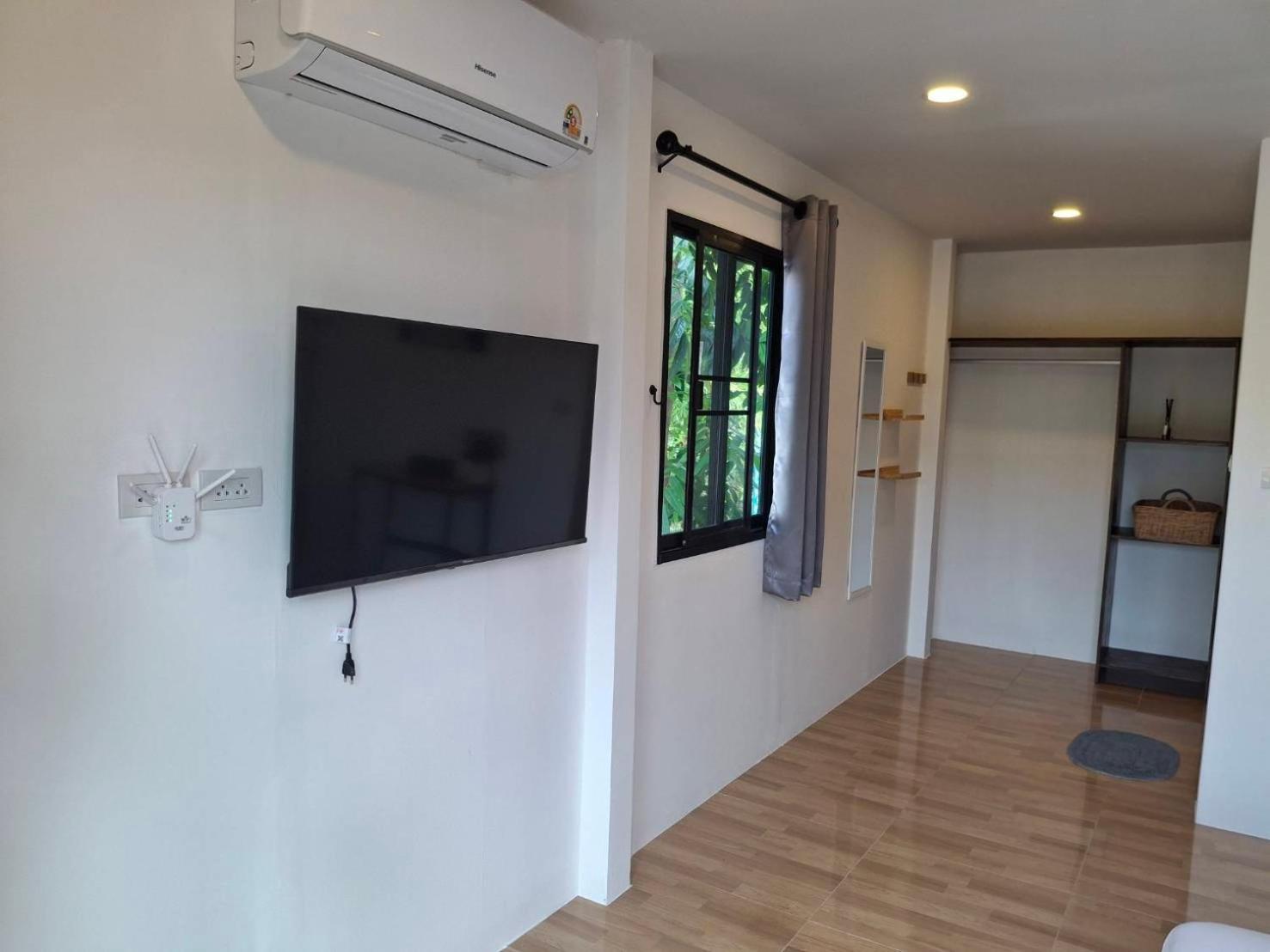Appartamento Homlomchomsuan หอมลมชมสวน Ban Mai  Camera foto